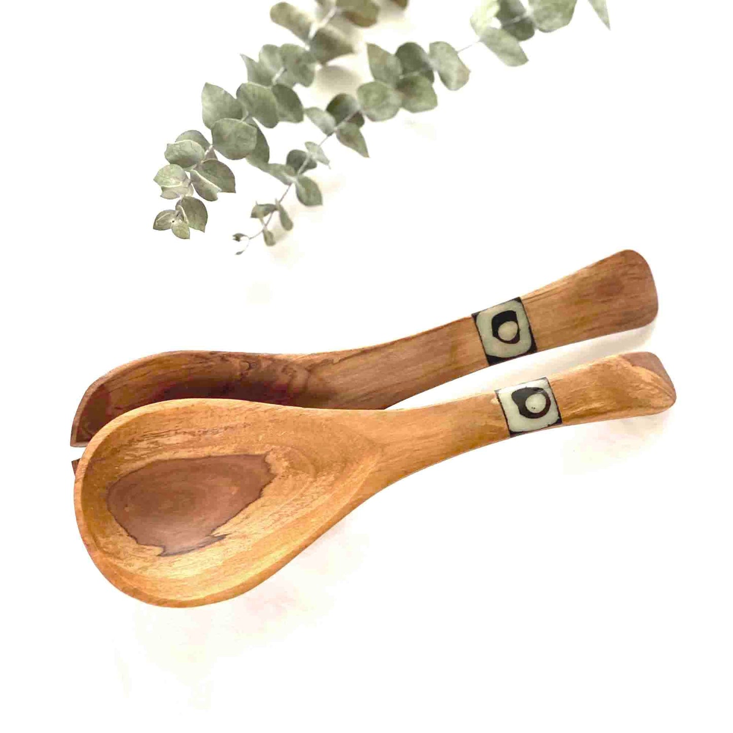 olive-wood-serving-set-small-with-batik-inlay