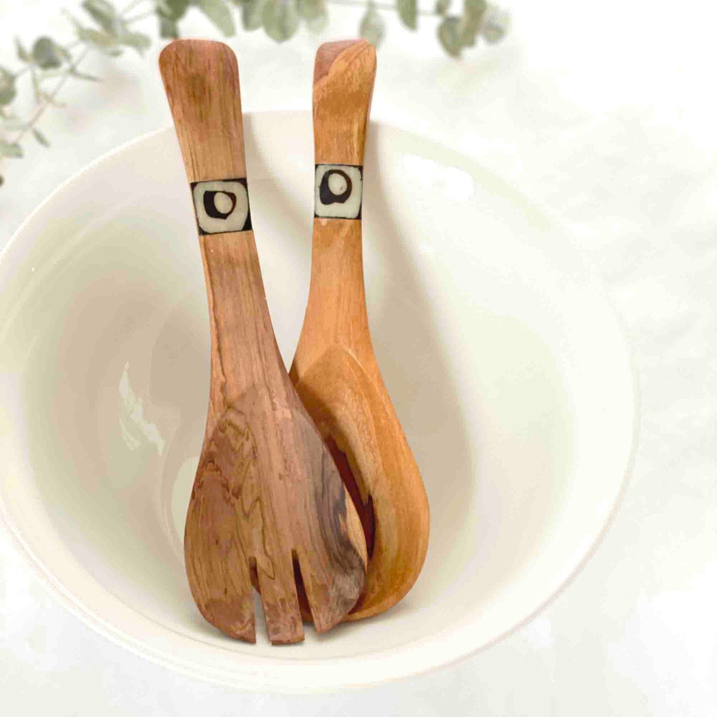 olive-wood-serving-set-small-with-batik-inlay