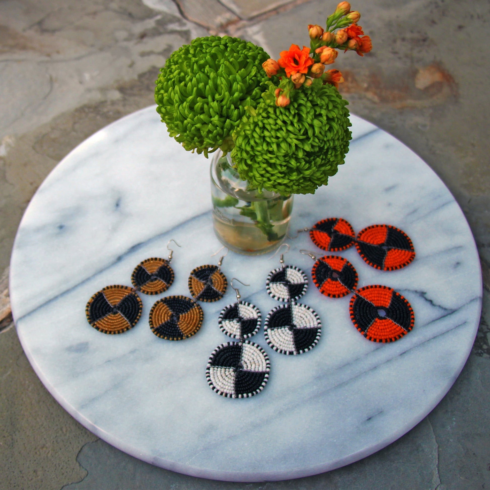 maasai-bead-double-circle-dangle-earrings-white-and-black