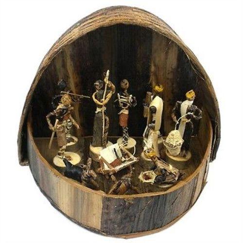 This Nativity set is handcrafted out of banana fiber wrapped on wire and includes a 10 by 7 inch handmade banana fiber box for storage and display. The tallest piece is 5 inches high.