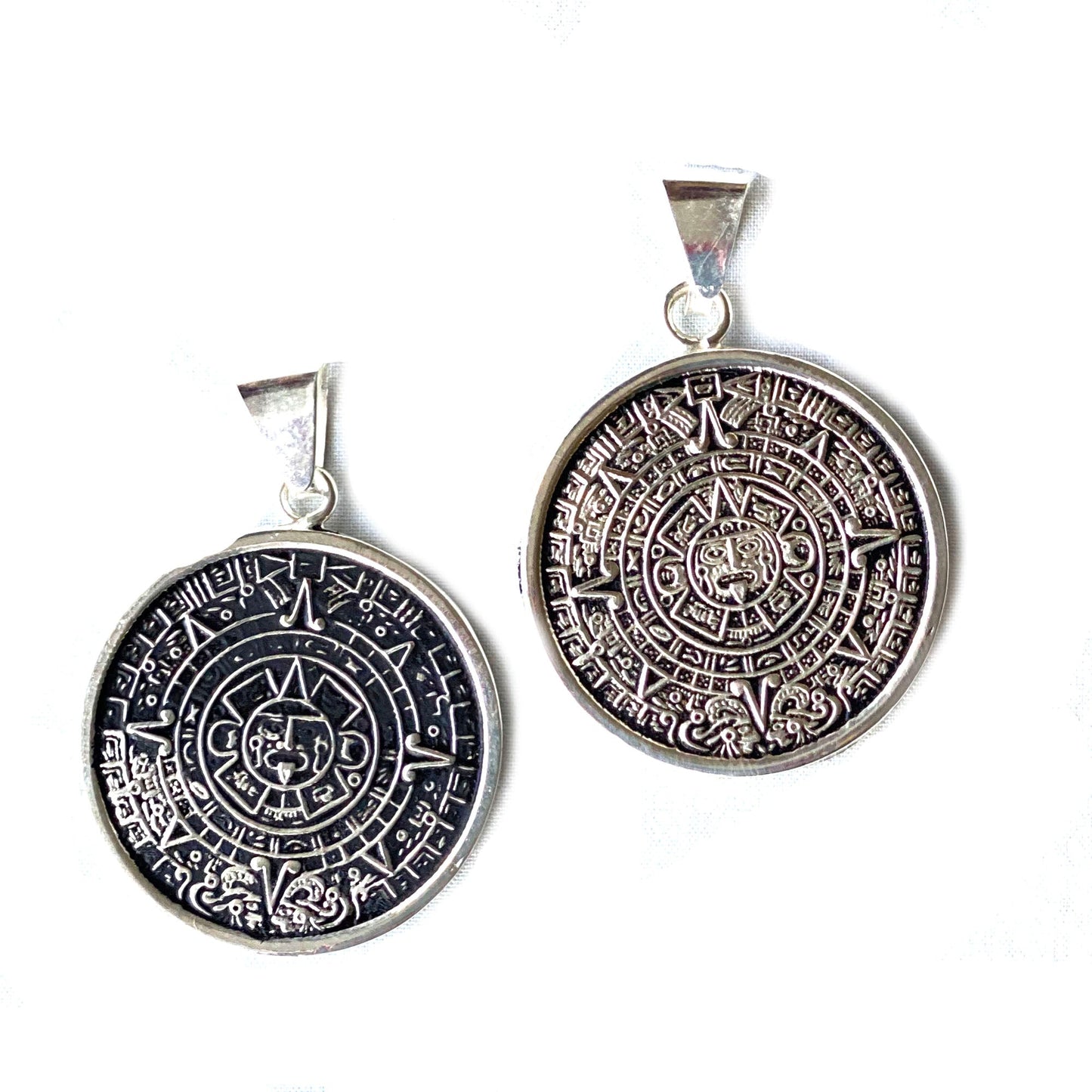 alpaca-silver-aztec-calendar-pendant-with-chain