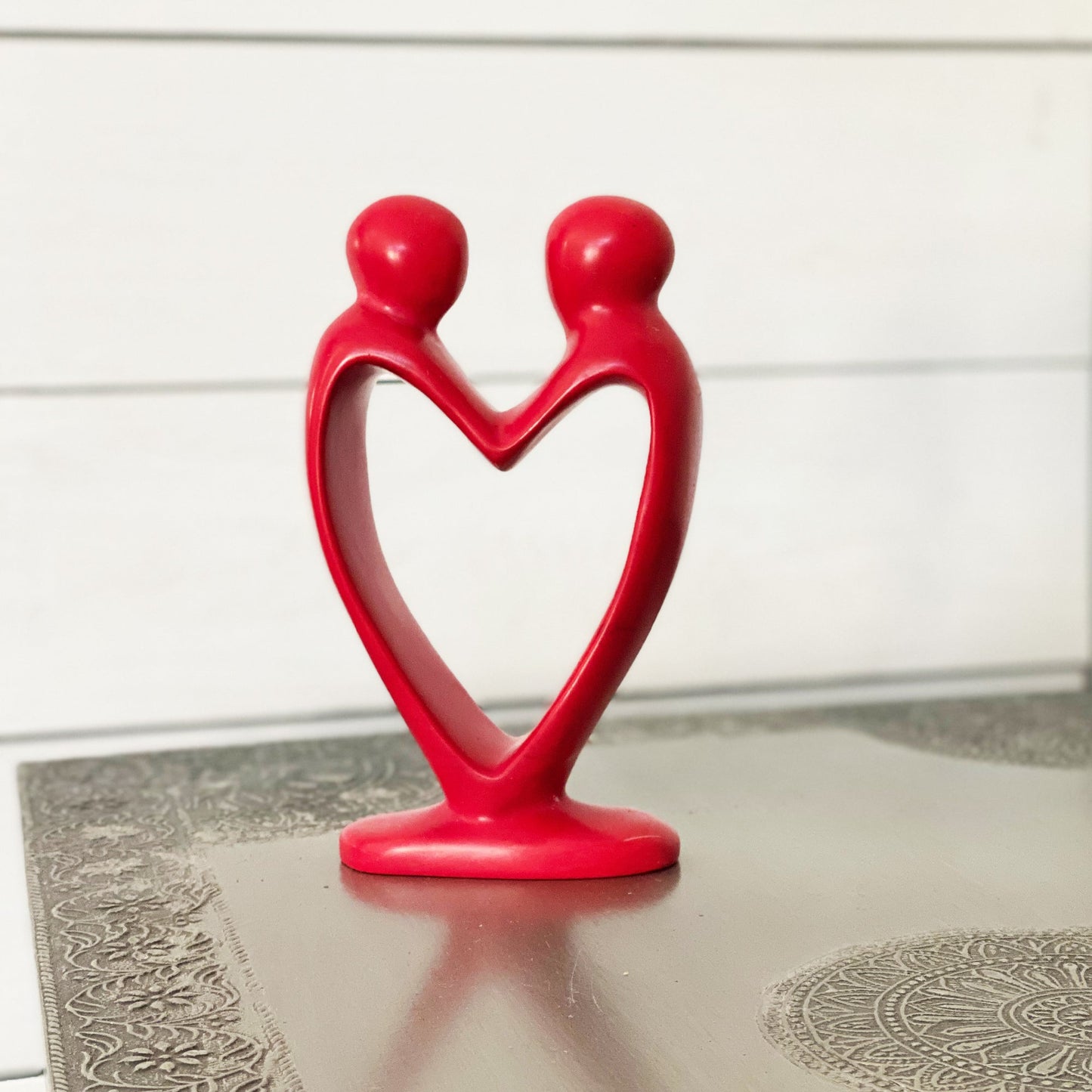 handcrafted-soapstone-lovers-heart-sculpture-in-red-smolart
