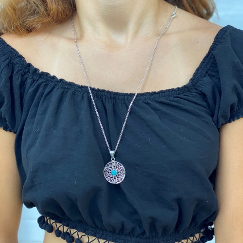 jali-floral-turquoise-pendant-brass-necklace