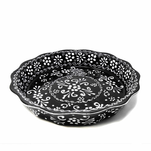 encantada-handmade-pottery-serving-dish-black-white