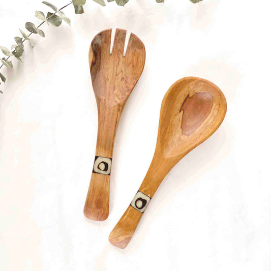 olive-wood-serving-set-small-with-batik-inlay