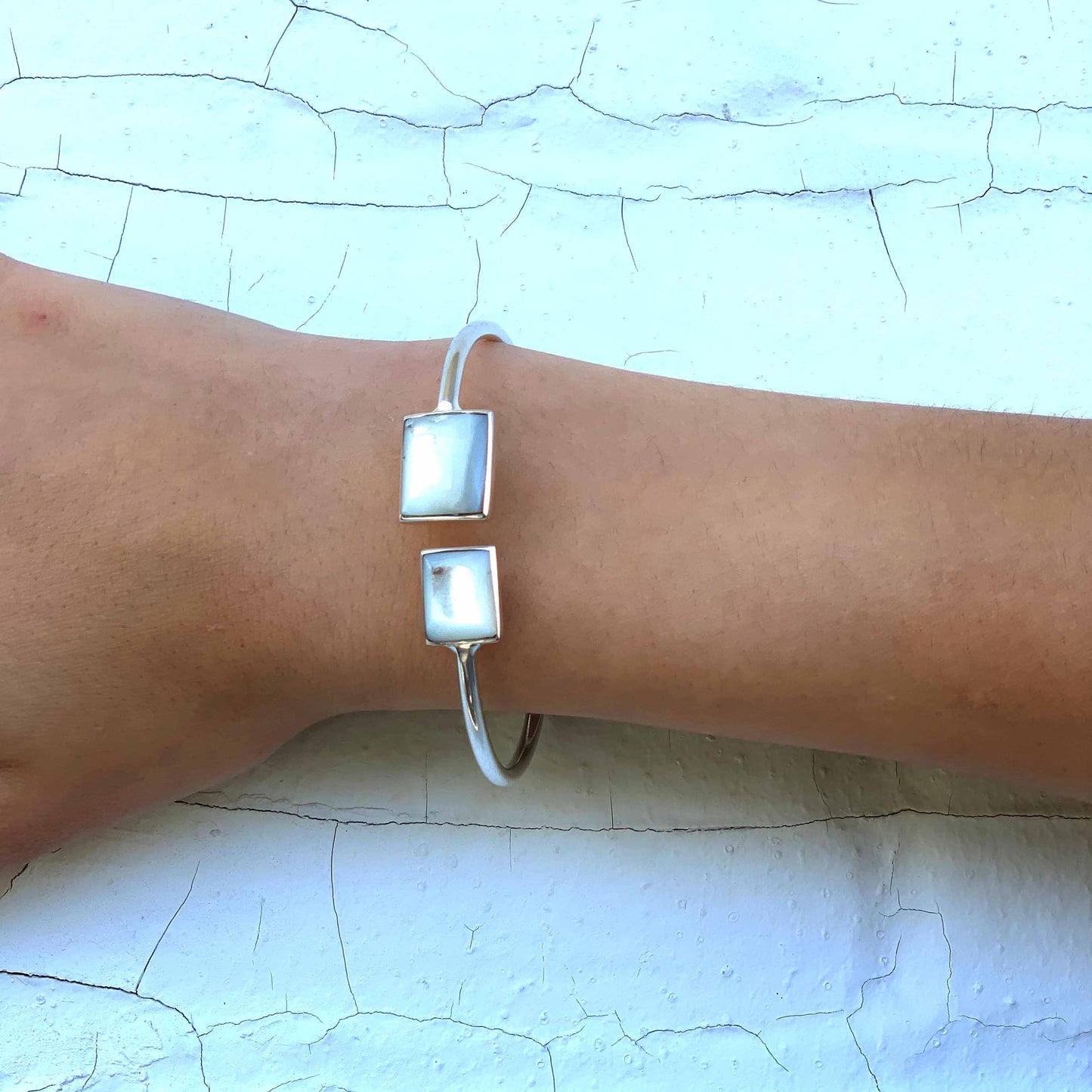 cuff-bracelet-mother-of-pearl-square