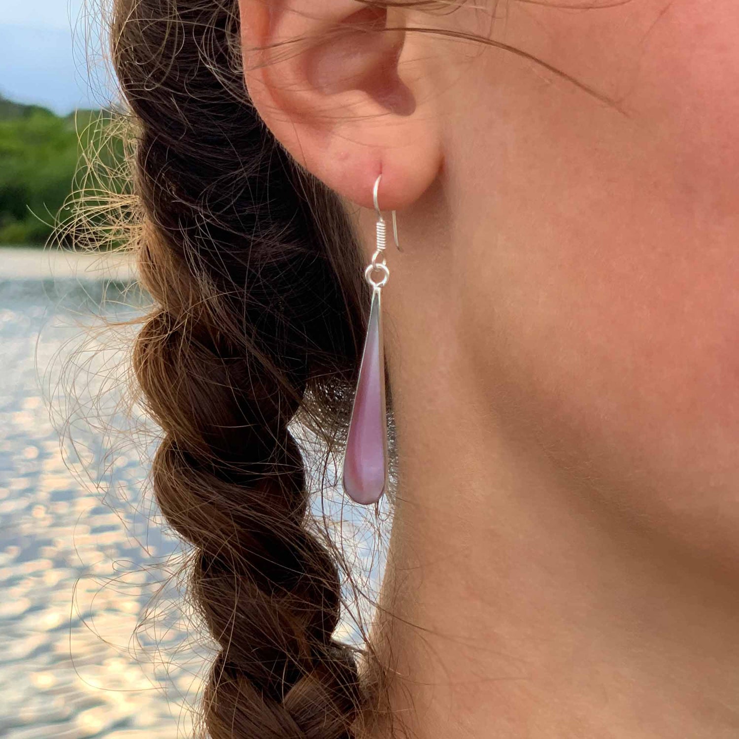pink-clam-shell-elongated-teardrop-earrings