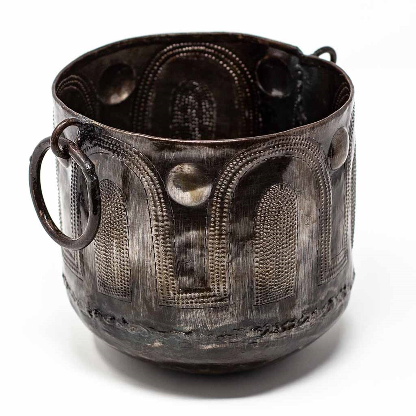hammered-metal-container-with-round-handles-croix-des-bouquets
