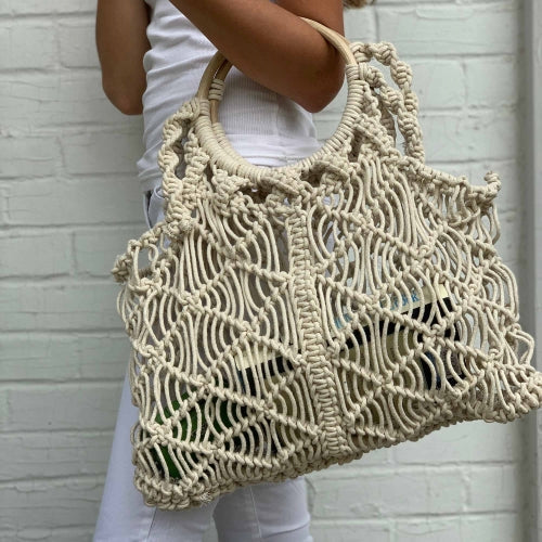 macrame-bag-with-wooden-handle