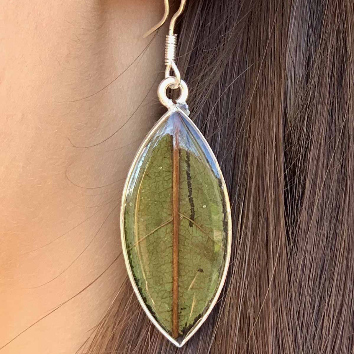earrings-natural-leaf-in-resin