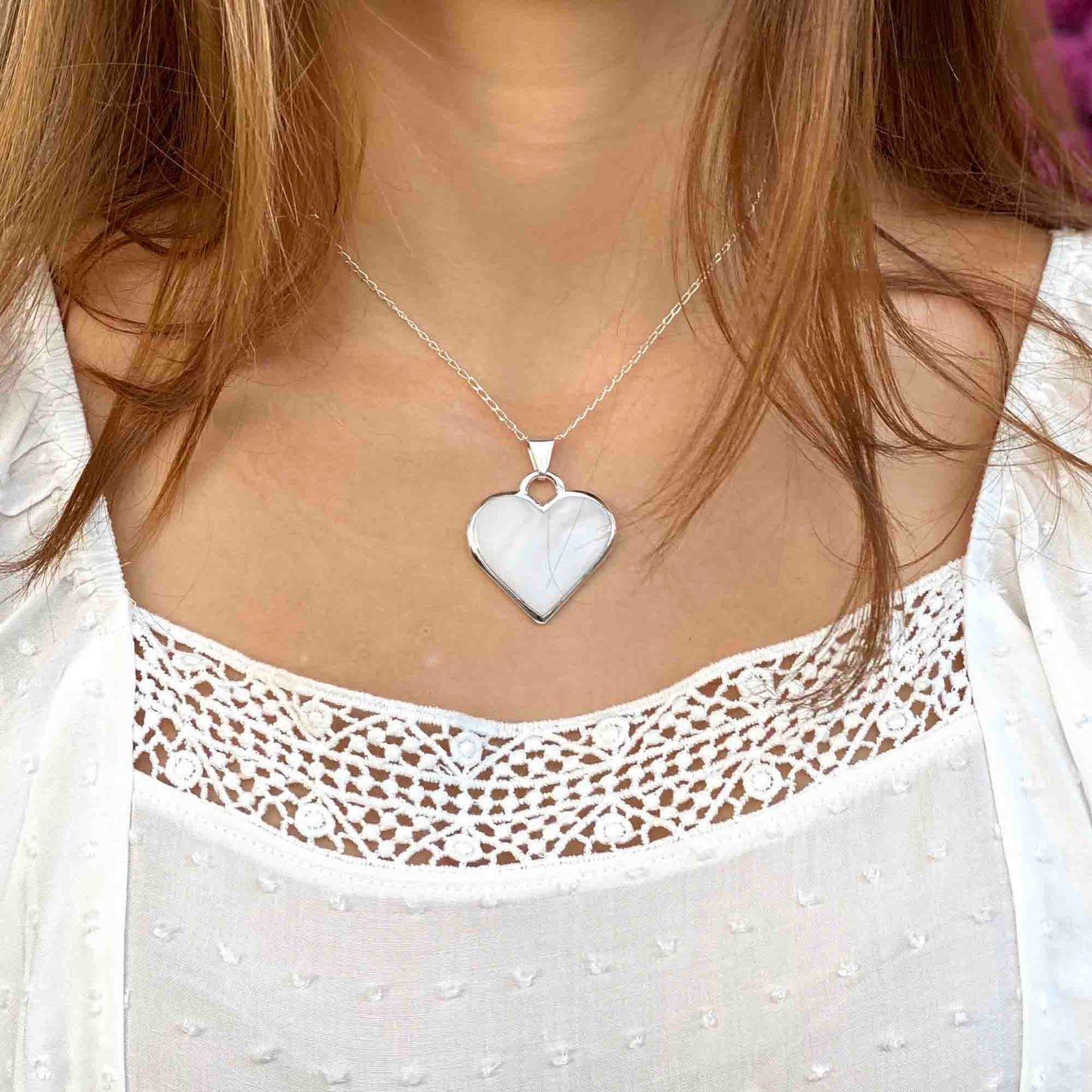 corazon-blanco-white-heart-pendant-with-chain