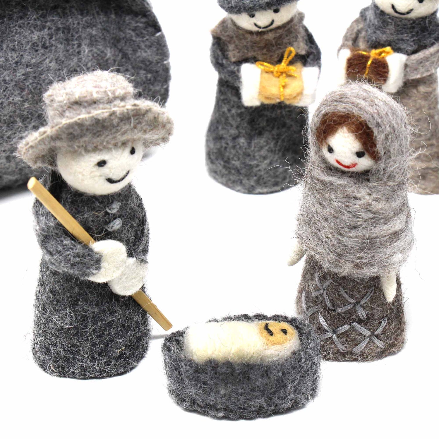 felted-nativity-12-piece-set