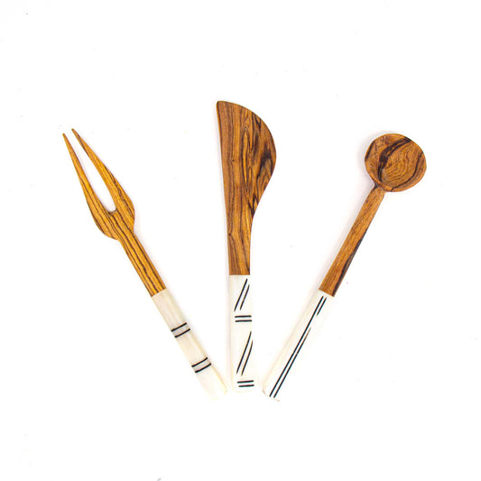 simple-batik-olive-wood-appetizer-set-of-3-fork-spoon-spreader