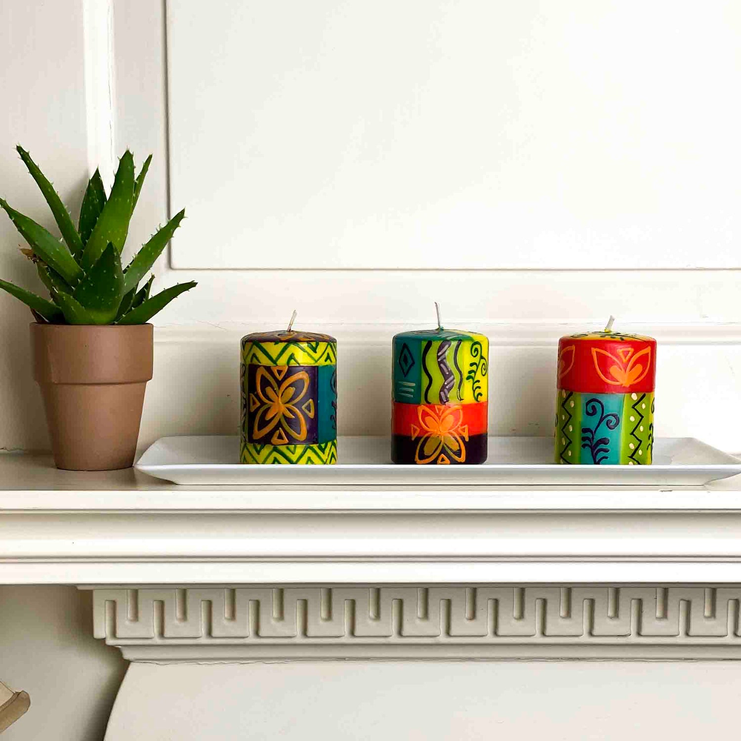 set-of-three-boxed-hand-painted-candles-matuko-design-nobunto