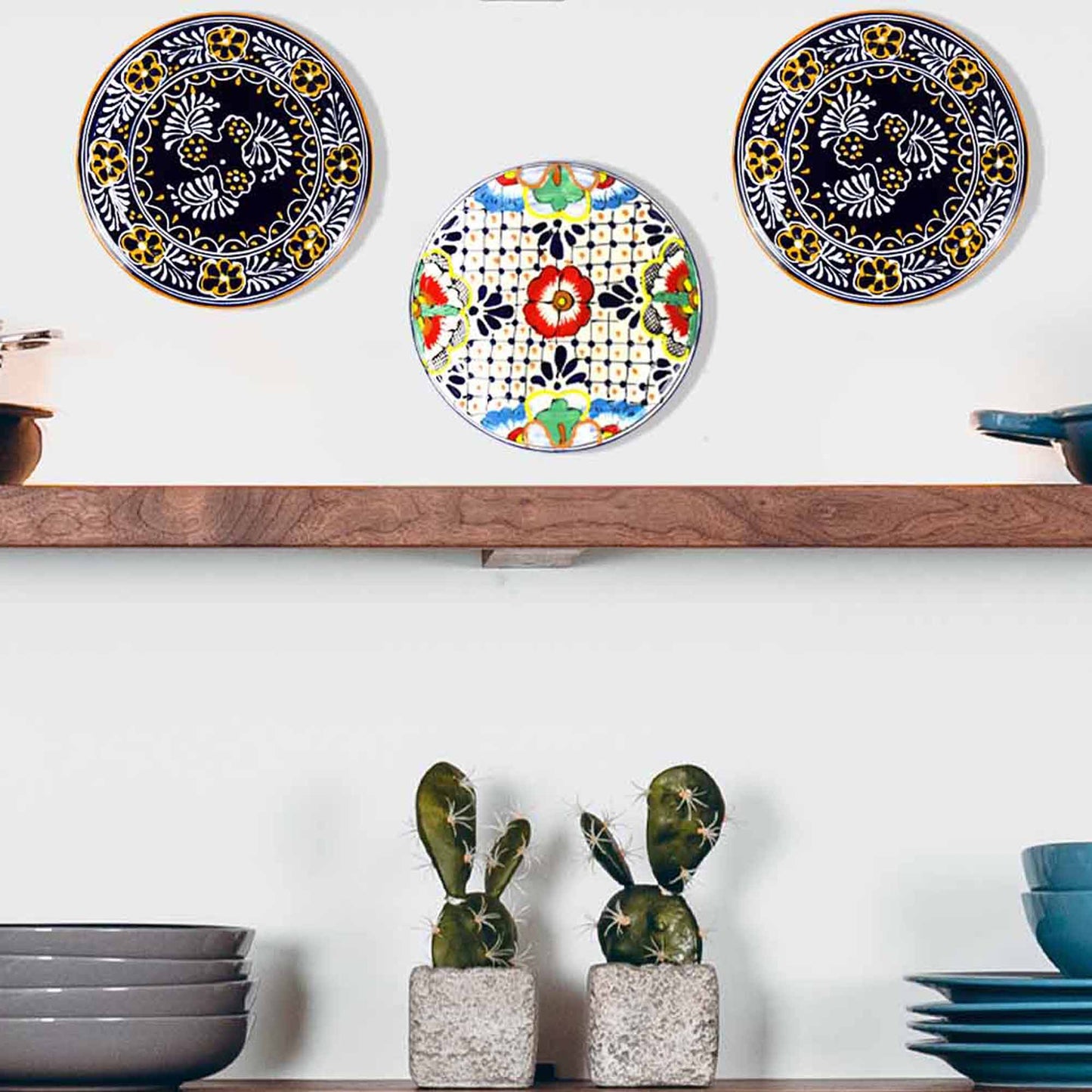 handmade-pottery-8-trivet-or-wall-hanging-dots-flowers-encantada