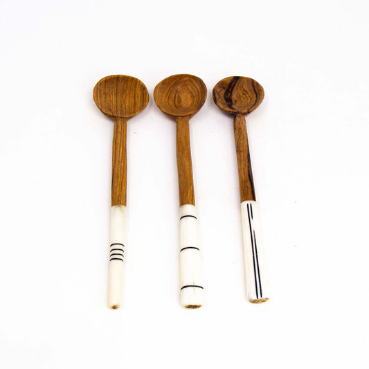 simple-batik-olive-wood-spoon-set-of-3